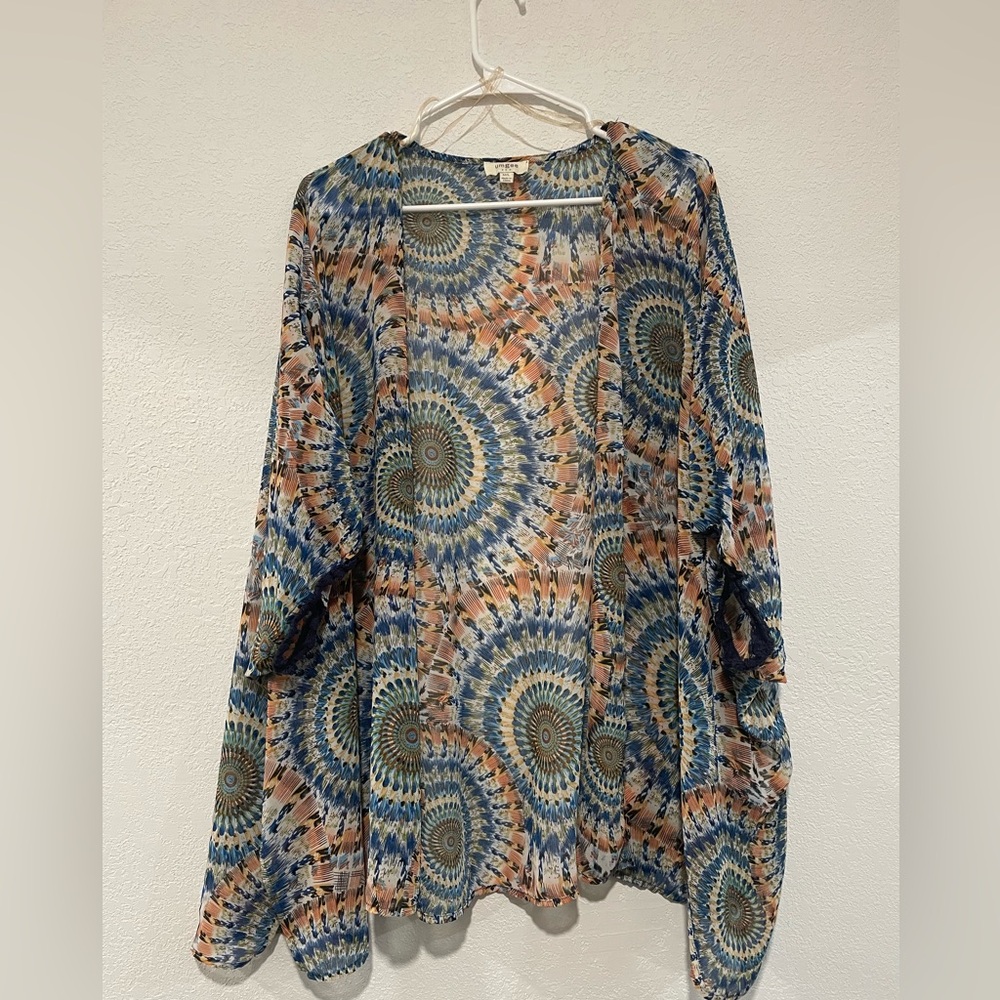 Umgee Patterned Kimono size M/L